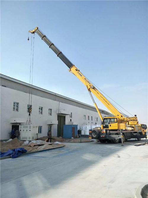 垦利区“超载就喊停”—— 吊车的 “重量保镖” 技术